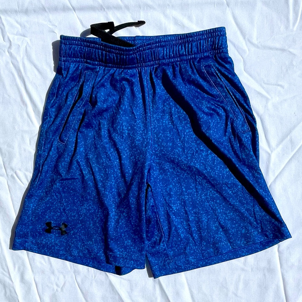 Under Armour Boys Patterned Blue Athletic Shorts, Size YSM